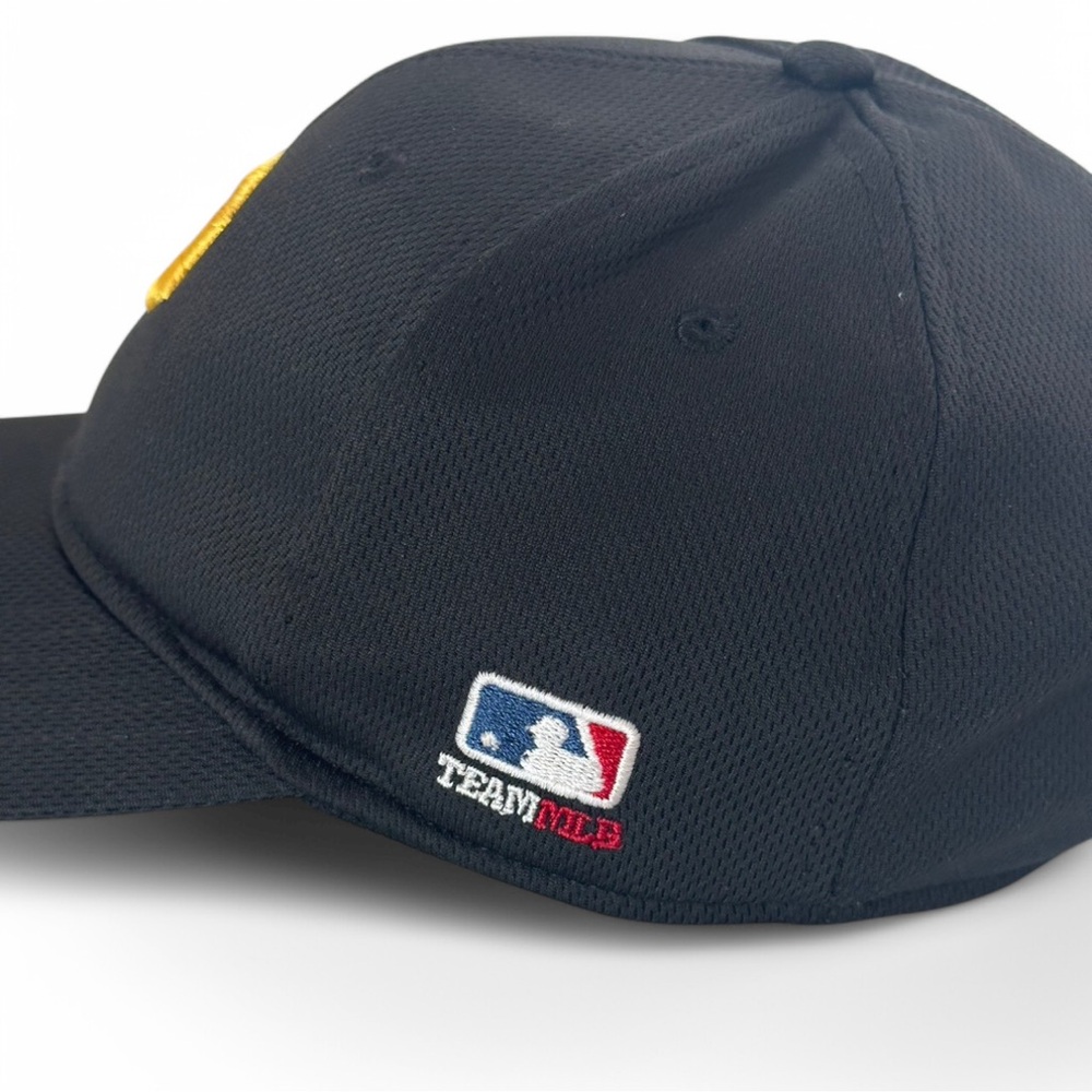 MLB Black Pittsburgh Pirates Cap - Picture 5 of 8